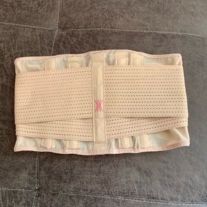 MISS BELT HOURGLASS SHAPER SIZE S/M